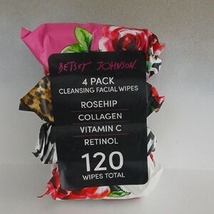Betsey Johnson Floral Cleansing Wipes - 4 Pack